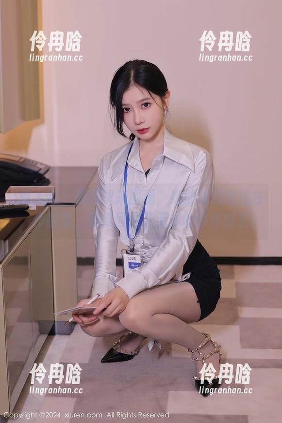 秀人网-奶油妹妹 秀人网 - 原图快来围观,奶油妹妹的纯白作品集,就像回到了无忧的少年时光