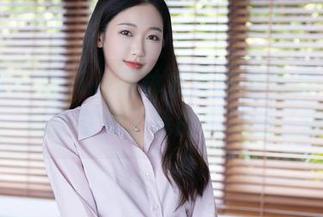 秀人网 – 杜viki连体衣套图里的那一瞬间，似乎震撼了我的眼球和三观