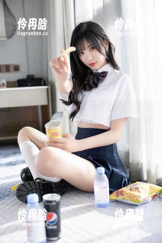 秀人网-沈佳熹Kitty星辰 秀人网 - 这些原图里的沈佳熹Kitty星辰,灰丝效果真是巧妙,让我忍不住心里咯噔一下。