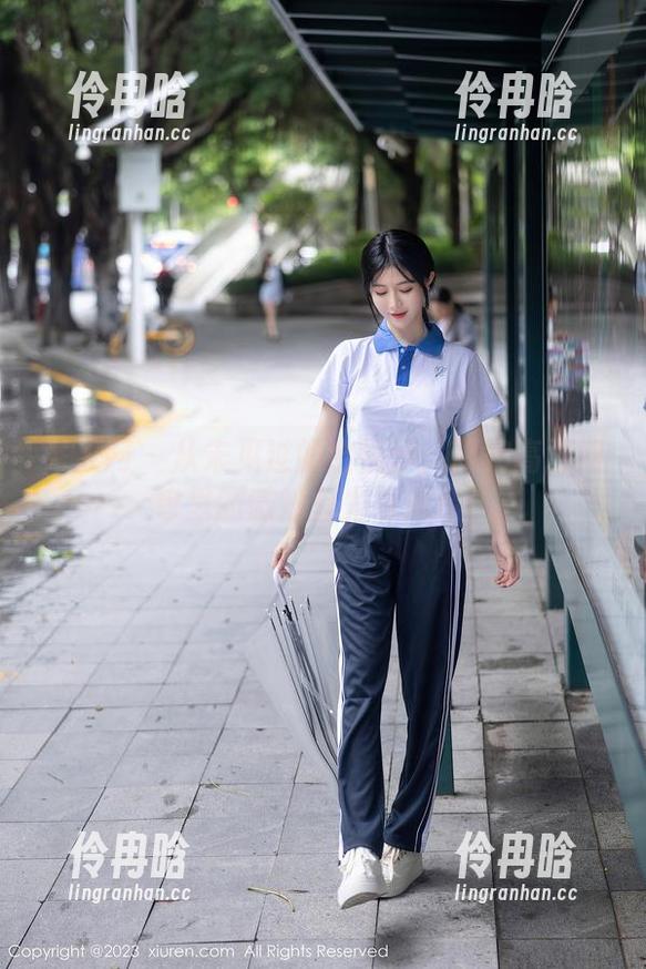 秀人网-金悦汐 秀人网 - 从未见过的金悦汐:厨娘高清图包里的微妙魅力与风情!