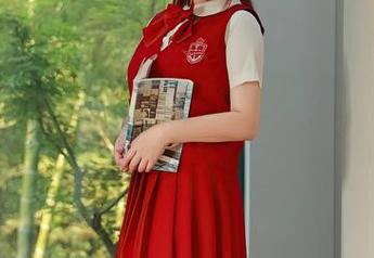 秀人网 – 花嫁？还是花样美呢？陈雅漫VICKY图包，时尚与浪漫的碰撞！