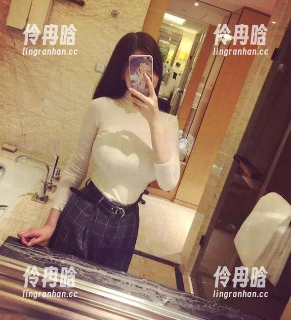 紫色哒豚豚 微密圈 - 这是紫色哒豚豚的全套学姐作品,居然能让人这么多想法,真是奇怪.
