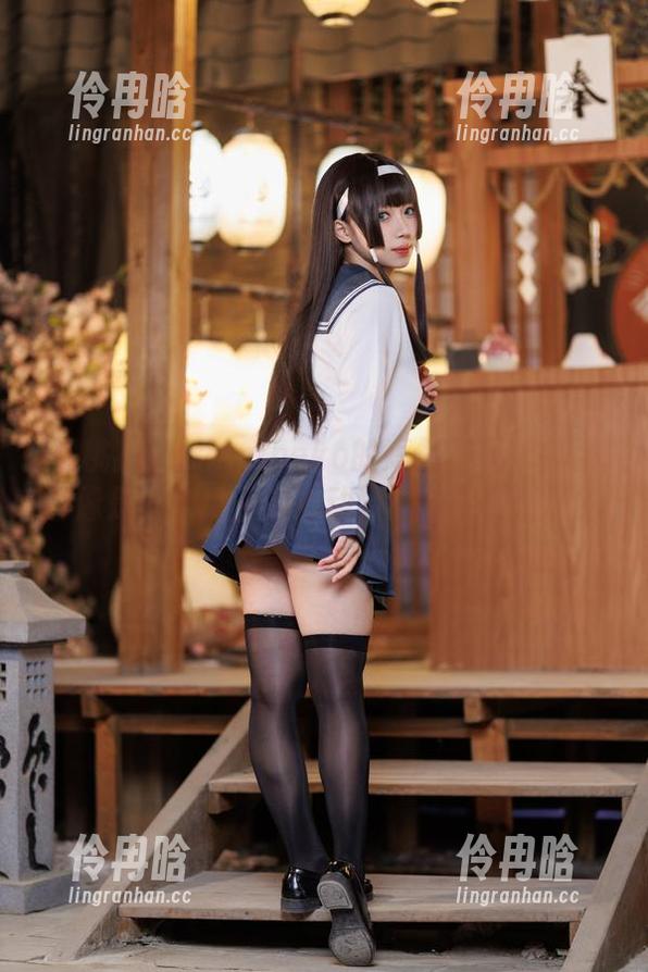 胡桃猫Kurumineko 胡桃猫Kurumineko的短裙作品:每张都像是一次小小的心动,喔,是梦境吗?