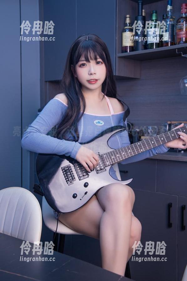 自闭颜球球 亮点不在我,这里是自闭颜球球的无圣光女仆作品!