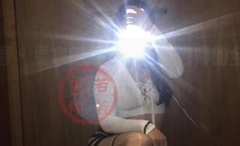 微密圈 – 要命的红裙，若若老师的全套图包你别错过！