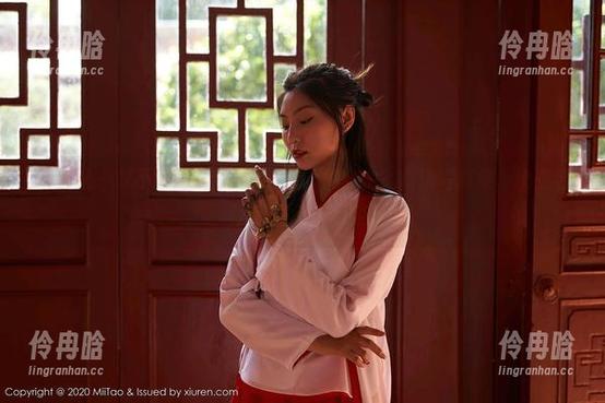 蜜桃社-梦乃Mandy 蜜桃社 - 敢不敢直视梦乃Mandy的自拍?高清写真集,快来看看终极视觉诱惑!