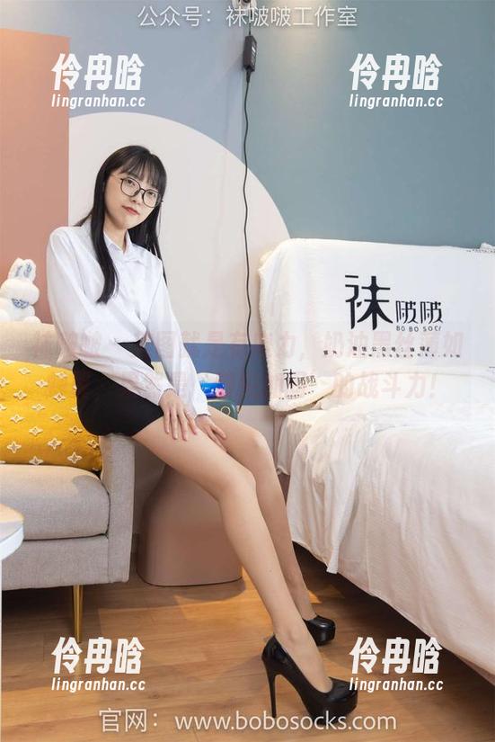 袜啵啵-奶油 袜啵啵 - 美图就是有魔力,奶油黑丝薄如蝉翼,果然是‘脚尖加固’的战斗力!