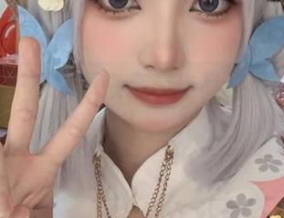 这吊带+许枳，原来高清作品还可以这么撩人。