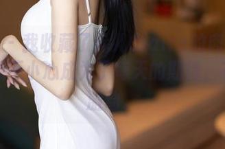 语画界 – 我收藏了允儿Claire的肉丝合集，壁纸不小心成为了每天的期待，有点小激动。