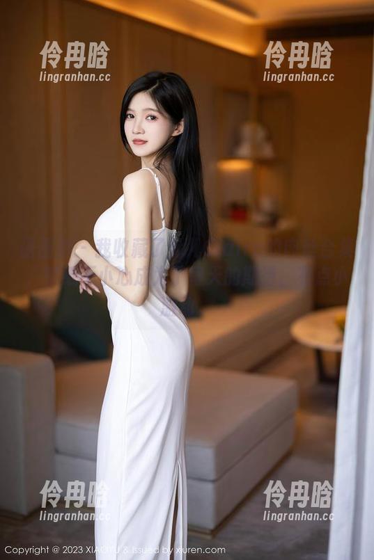 语画界-允儿Claire 语画界 - 我收藏了允儿Claire的肉丝合集,壁纸不小心成为了每天的期待,有点小激动。