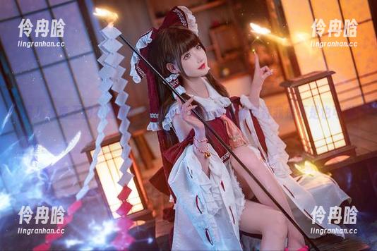 露儿大魔王 露儿大魔王的礼服照!这几张图片真是让我怀疑我是不是也可以变成女神?