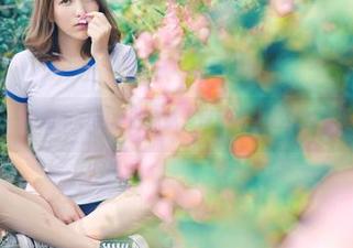青豆客 – 带着毛衣和卓琳妹妹，探索那些别致的写真姿势！