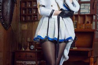 精选麻花麻花酱校服写真：谁说学姐不能当模特？